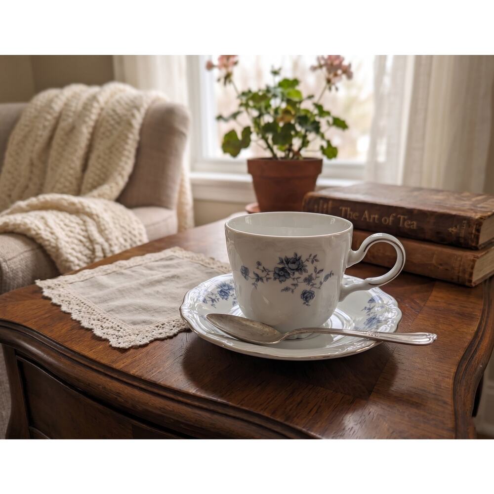 Johann Haviland Blue Garland Teacup & Saucer | Traditions Fine China